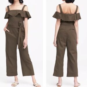 Banana Republic Twill Off the Shoulder Cropped Jumpsuit Size 6 Pockets Ruffle